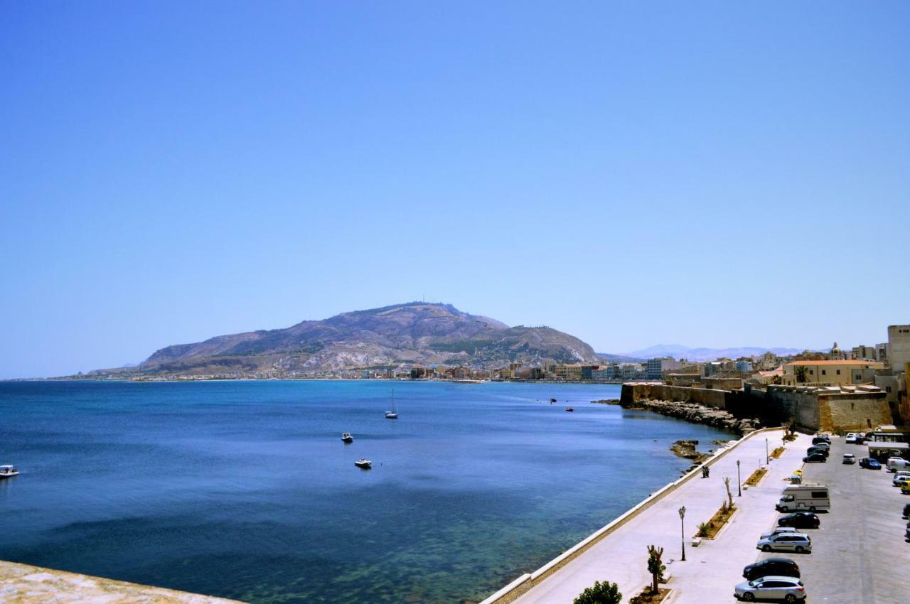 Appartamento Le Sirene Trapani Bagian luar foto